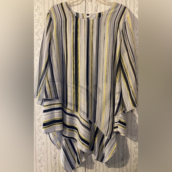 NWOT Ladiea Size XL Est. 1946 Blouse - Picture 1 of 16